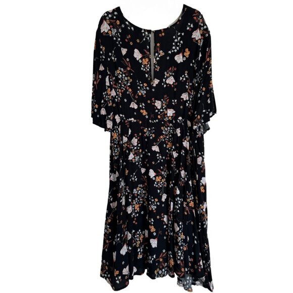 Torrid Plus Size 4 BLACK FLORAL Faux Wrap Dress - Picture 2 of 14